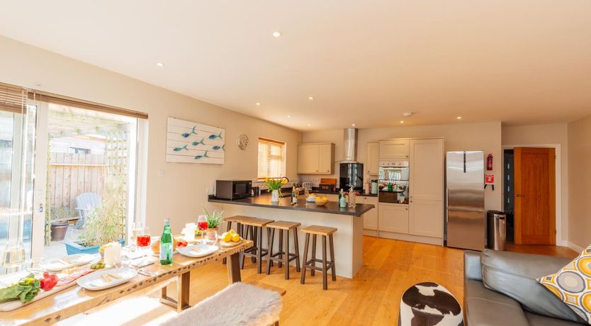 Photo of 3 Bed in Widemouth Bay