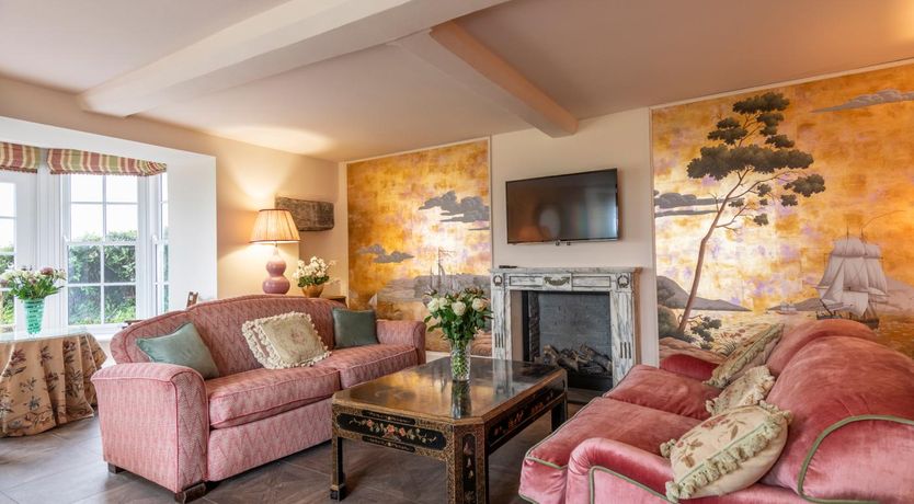 Photo of 6 Bed in Beaumaris