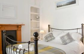 Photo of 3-bed-in-brixham-8