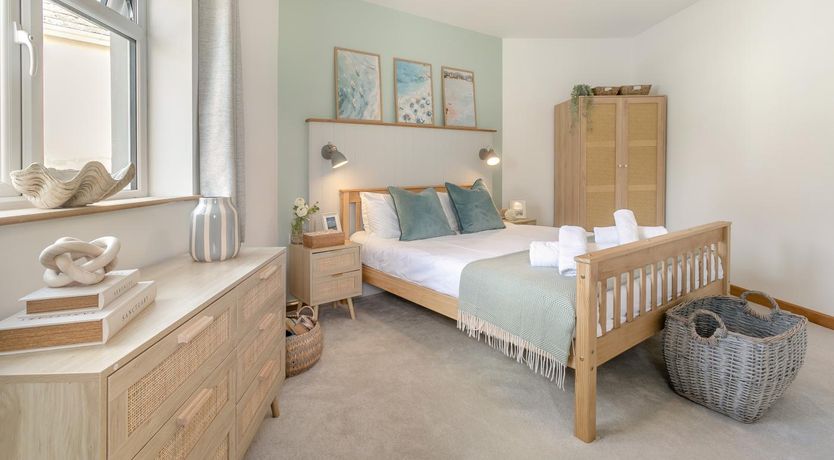 Photo of 3 Bed in Falmouth