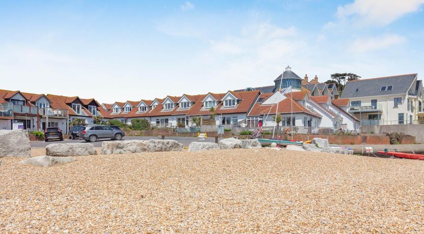 Photo of 2 Bed in Weymouth