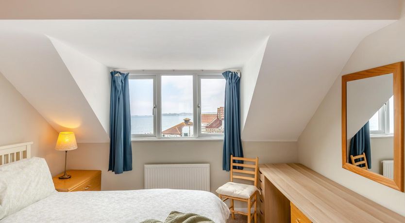 Photo of 2 Bed in Weymouth