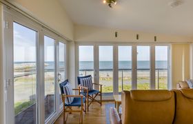 Photo of 5-bed-in-aberaeron