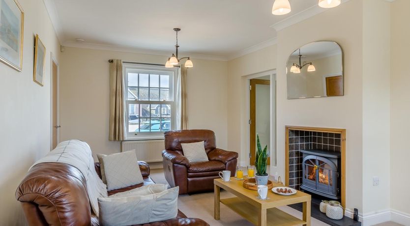 Photo of 5 Bed in Aberaeron
