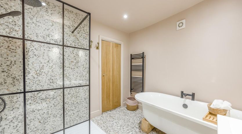 Photo of 2 Bed in Devizes