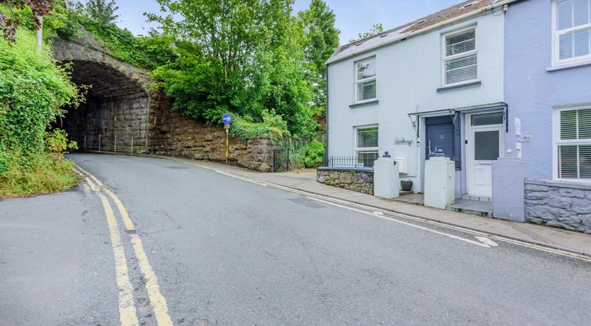 Photo of 4 Bed in Tenby