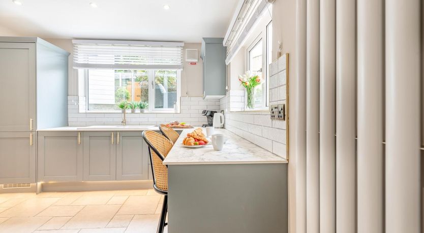 Photo of 4 Bed in Tenby