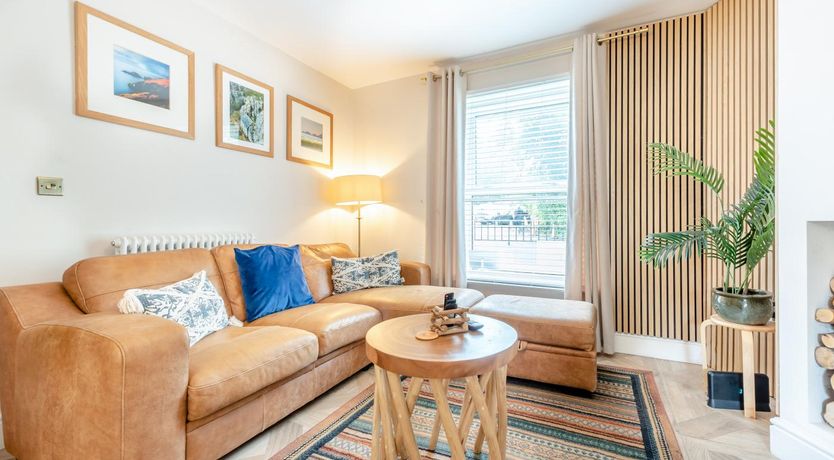 Photo of 4 Bed in Tenby