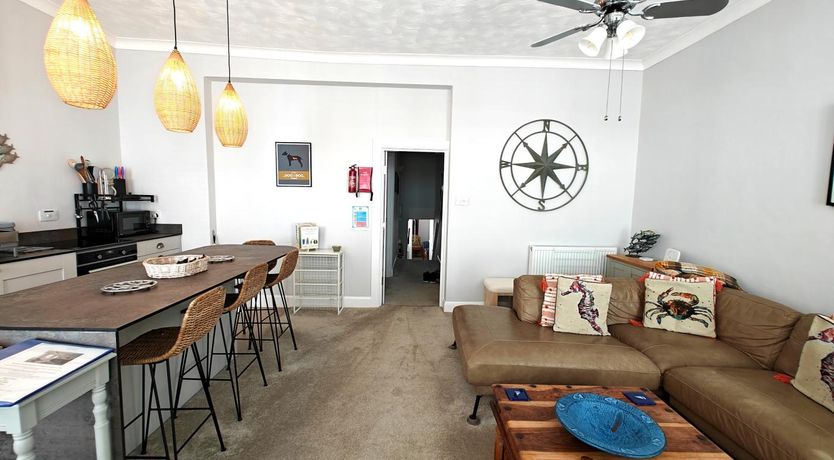 Photo of 2 Bed in Weymouth