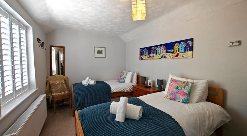 Photo of 2 Bed in Weymouth