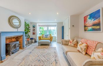 2 Bed in Staplecross Holiday Home