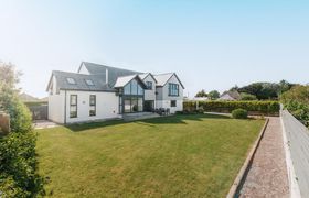 Photo of 5-bed-in-st-minver-1