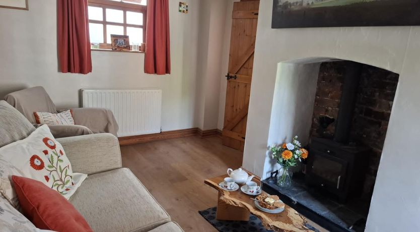 Photo of 2 Bed in Llanfair Caereinion