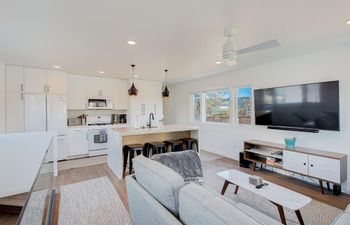 Rooftop & Tide Holiday Home