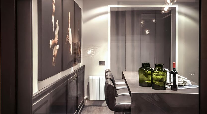 Photo of Cityside Elegance