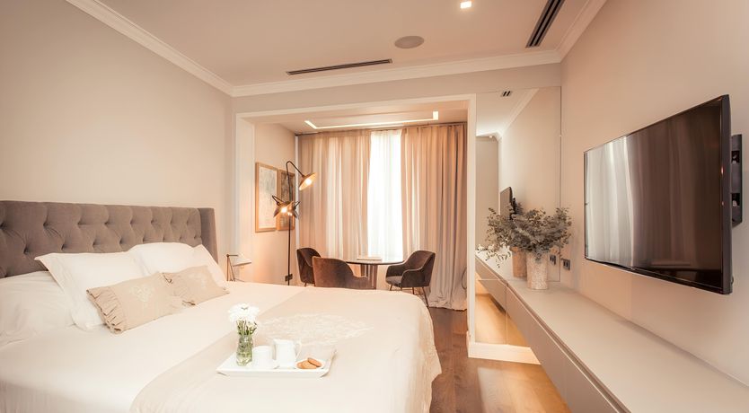 Photo of Cityside Elegance