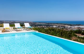 The Lemon Ice Holiday Home