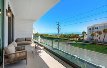 Island Oceanfront Holiday Home