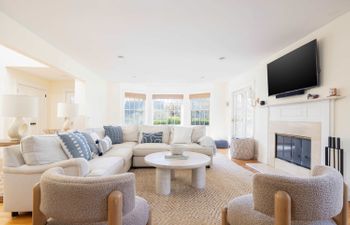 Island Shimmer Holiday Home
