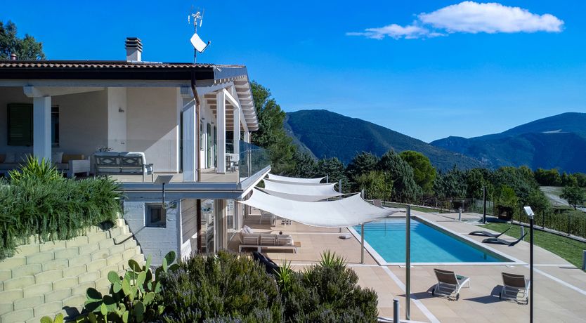 Photo of Apennine Zephyr
