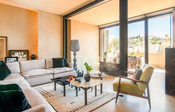Plaka & Parthenon Holiday Home