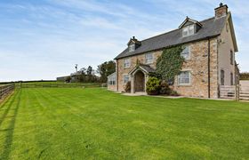 Photo of 5-bed-in-bude