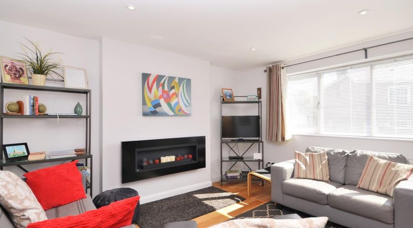 Photo of 3 Bed in Plymouth