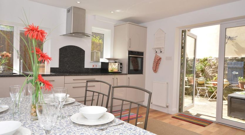 Photo of 3 Bed in Plymouth