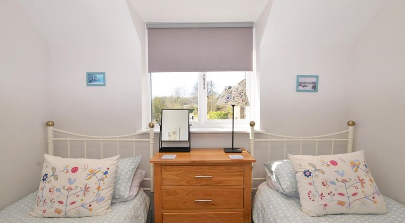 Photo of 3 Bed in Plymouth
