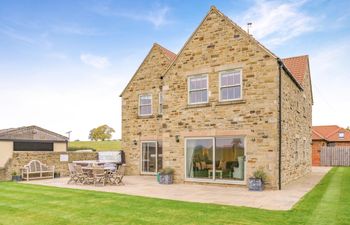 4 Bed in Catterick Holiday Home