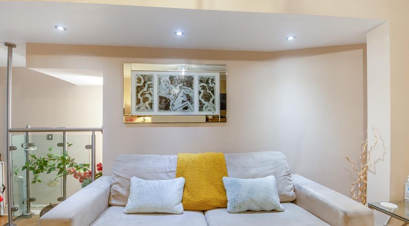 Photo of 6 Bed in Chester