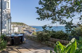 Photo of 4-bed-in-mousehole-1