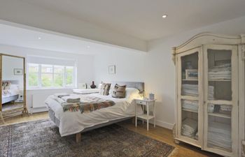 4 Bed in Woodbridge Holiday Home