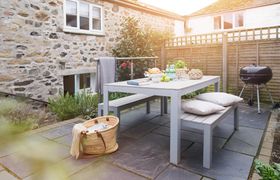 Photo of 2-bed-in-mousehole-8