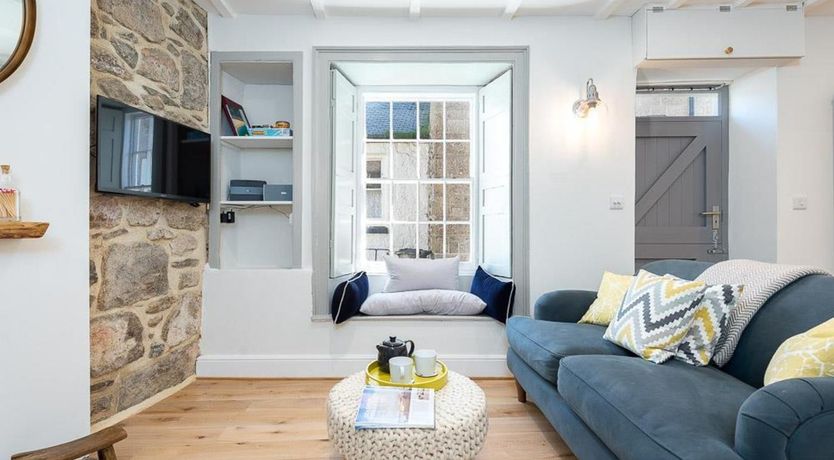 Photo of 2 Bed in Mousehole