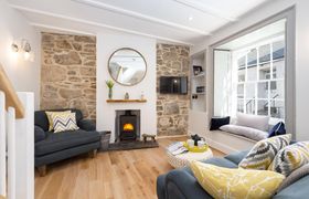 Photo of 2-bed-in-mousehole-9