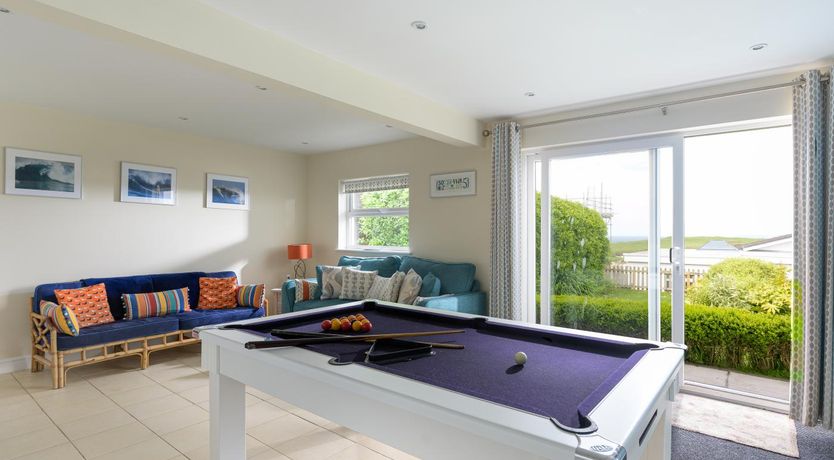 Photo of 6 Bed in Porth