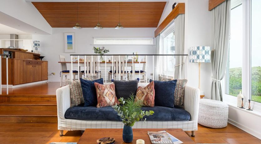 Photo of 6 Bed in Porth
