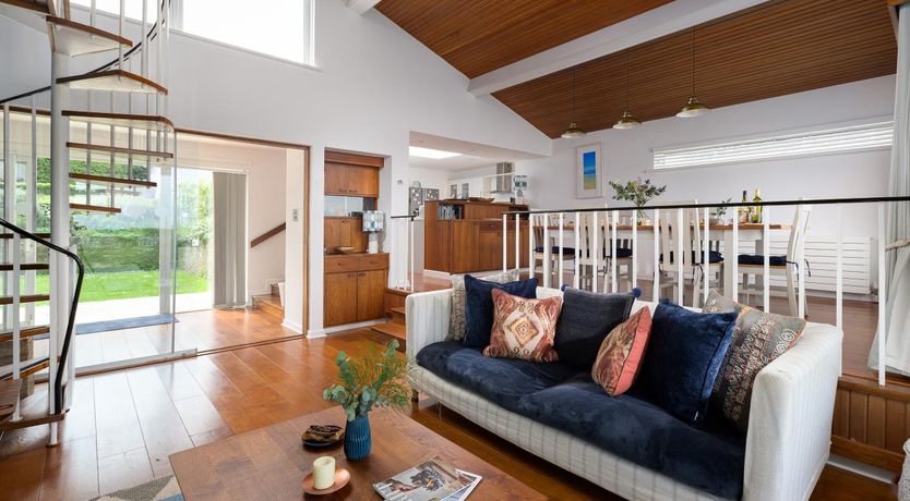 Photo of 6 Bed in Porth