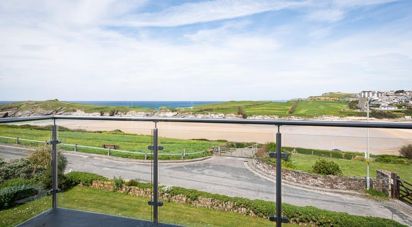 Photo of 6 Bed in Porth