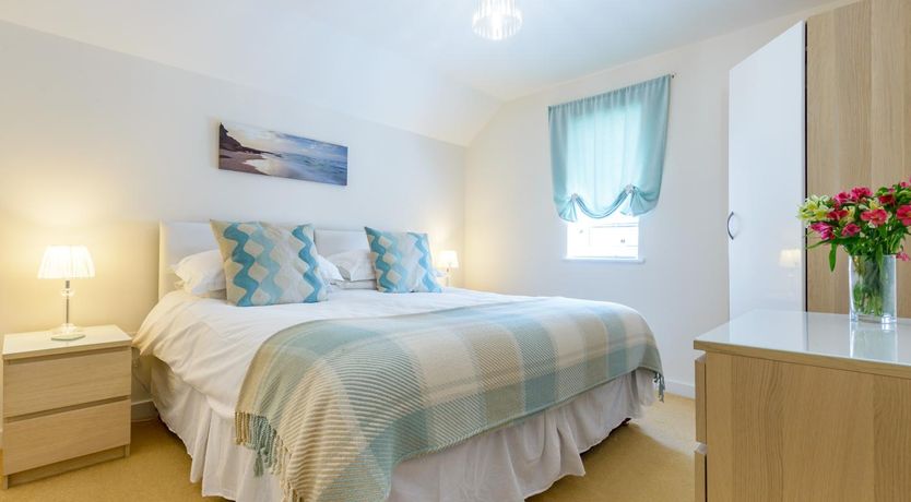 Photo of 2 Bed in Porth