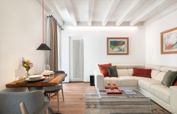 Arena's Edge Holiday Home