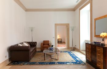 Golden on Veneto Holiday Home