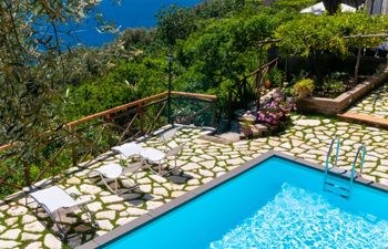 Lemons over Positano Holiday Home