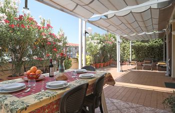 Terrace Mornings Holiday Home