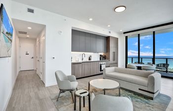 Wraparound Atlantic Holiday Home