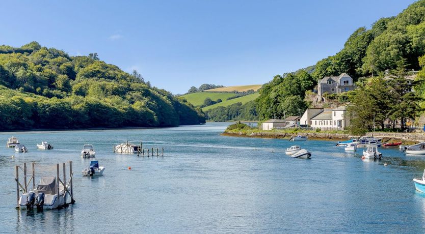 Photo of 2 Bed in Looe