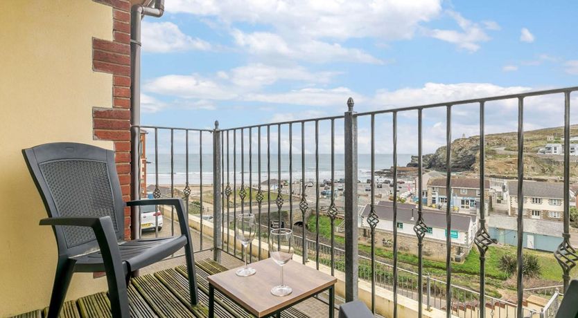 Photo of 4 Bed in Redruth