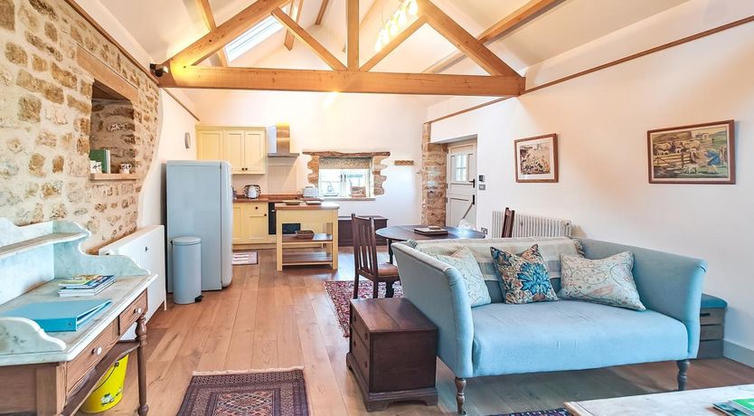 Photo of 1 Bed in Stoke Abbott