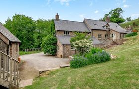 Photo of 3-bed-in-brecon
